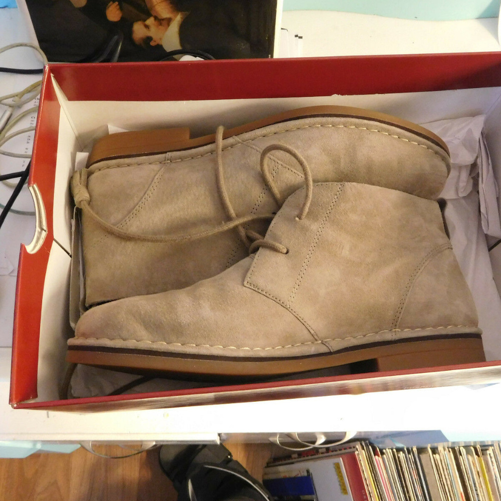 ankle boots US 10M Hush Puppies taupe suede w/box